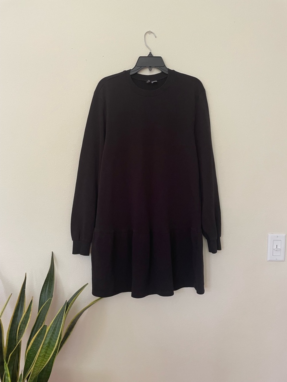 🌷 Divided H&M Black Long-Sleeve Drop Waist Dress #53